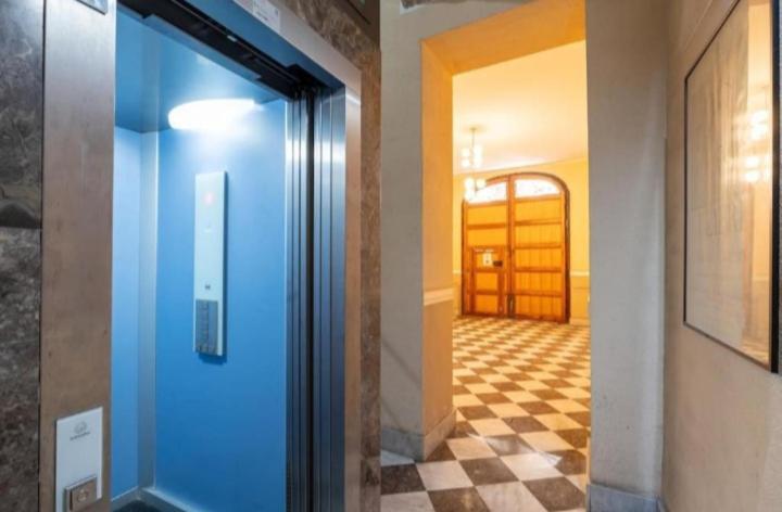 Ballarhouse Palermo Esterno foto